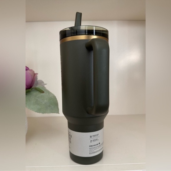 🎉LAST PIECE🎉Stanley 40oz. Quencher ProTour Flip Straw Tumbler Cypress - Picture 3 of 11
